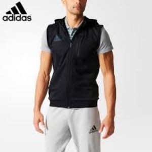 Adidas ultra knit fleece vest Men's Size M For running. Fleece lined.